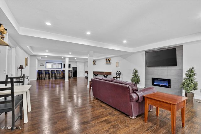 15573 John F Mccarthy Way, Perrysburg, OH 43551