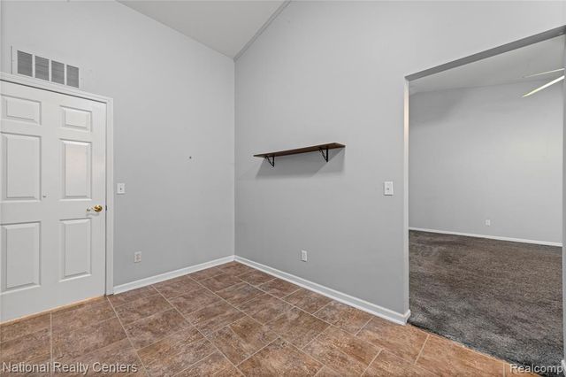 4967 Oak Hill Drive, Waterford, MI 48329