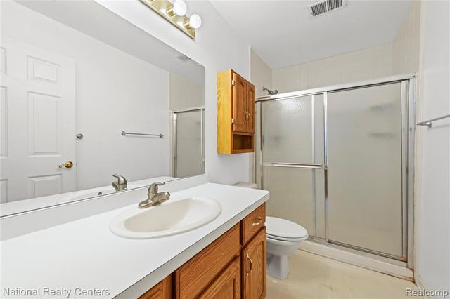 4967 Oak Hill Drive, Waterford, MI 48329