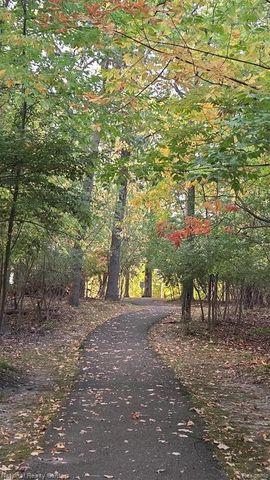 4967 Oak Hill Drive, Waterford, MI 48329