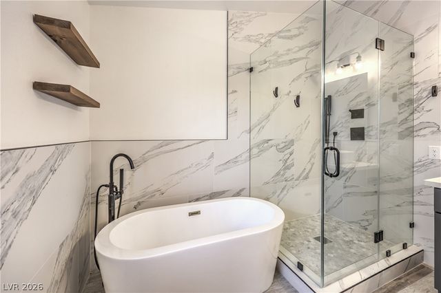 5325 North El Capitan Way, Las Vegas, NV 89149