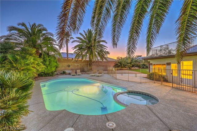5325 North El Capitan Way, Las Vegas, NV 89149