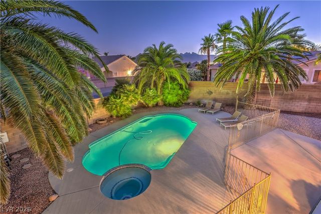 5325 North El Capitan Way, Las Vegas, NV 89149