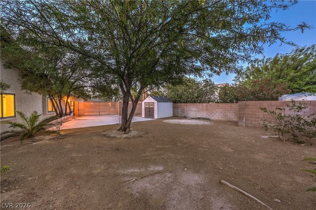 5325 North El Capitan Way, Las Vegas, NV 89149