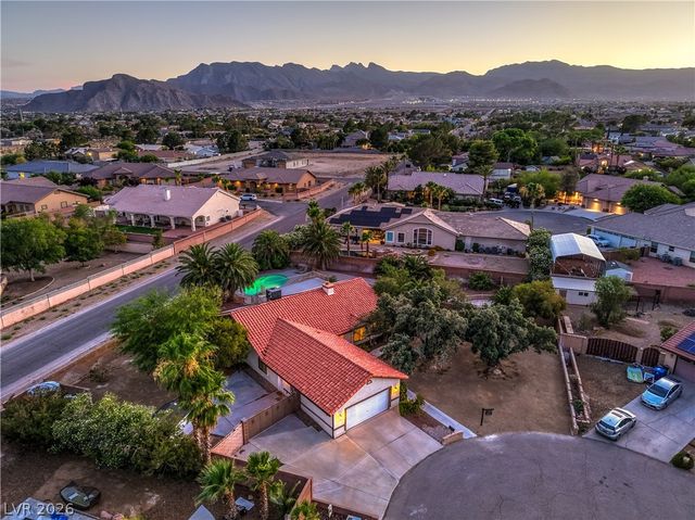 5325 North El Capitan Way, Las Vegas, NV 89149