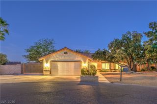 5325 North El Capitan Way, Las Vegas, NV 89149