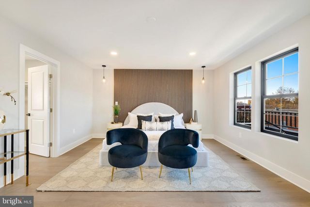 21 16TH ST SE, Washington, DC 20003