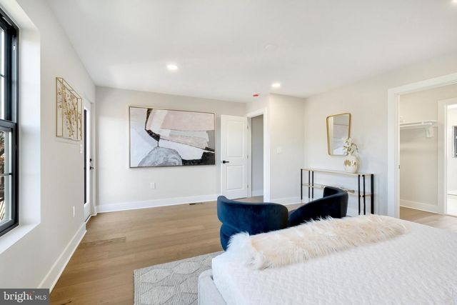 21 16TH ST SE, Washington, DC 20003