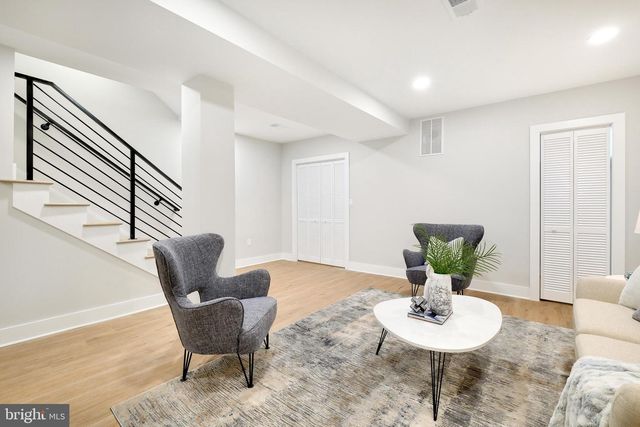 21 16TH ST SE, Washington, DC 20003