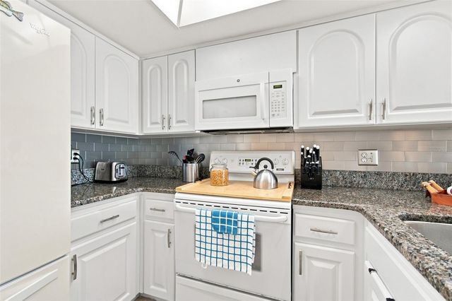 60 GULF BOULEVARD 214, Indian Rocks Beach, FL 33785