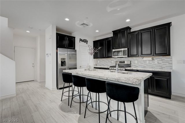830 Star Estates Avenue, North Las Vegas, NV 89086