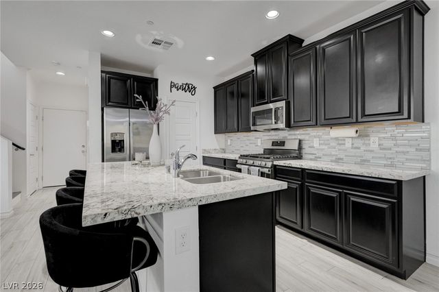 830 Star Estates Avenue, North Las Vegas, NV 89086