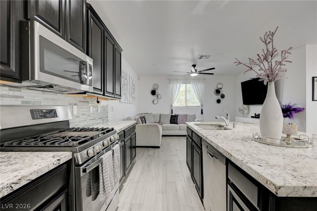 830 Star Estates Avenue, North Las Vegas, NV 89086