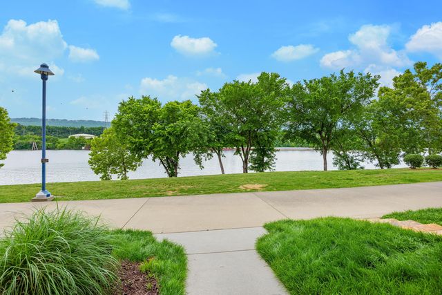 914 Spinnaker Way, Chattanooga, TN 37402