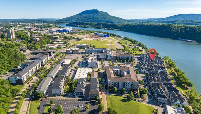 914 Spinnaker Way, Chattanooga, TN 37402