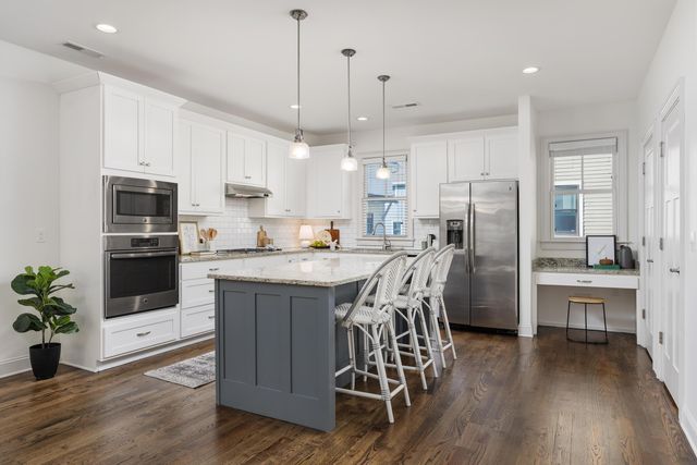914 Spinnaker Way, Chattanooga, TN 37402