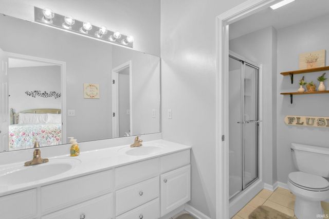 5570 Garden Terrace, South Bend, IN 46614