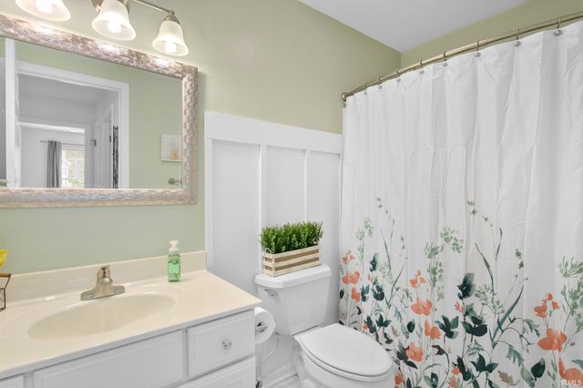5570 Garden Terrace, South Bend, IN 46614