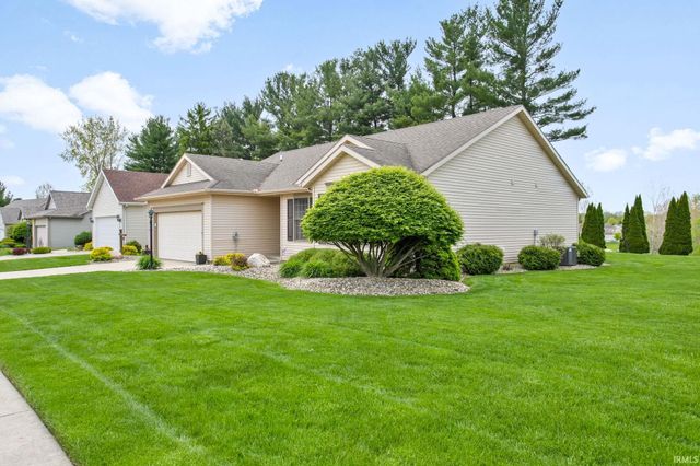 5570 Garden Terrace, South Bend, IN 46614