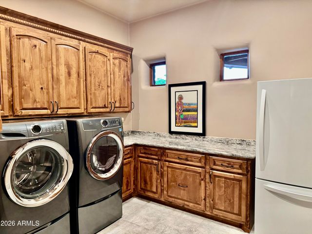 8903 N ARROYA GRANDE Drive, Phoenix, AZ 85028