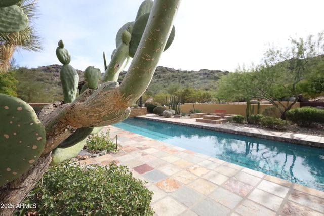 8903 N ARROYA GRANDE Drive, Phoenix, AZ 85028