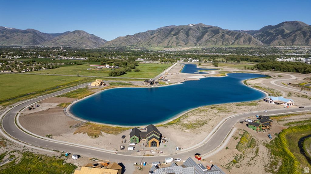 Image 2 of property listing at 1341 WILLOW LAKES DR #56, Logan, UT 84321