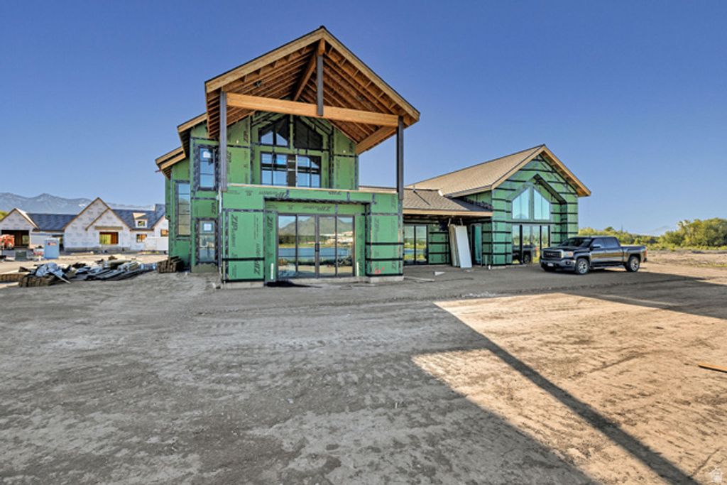 Image 16 of property listing at 1341 WILLOW LAKES DR #56, Logan, UT 84321