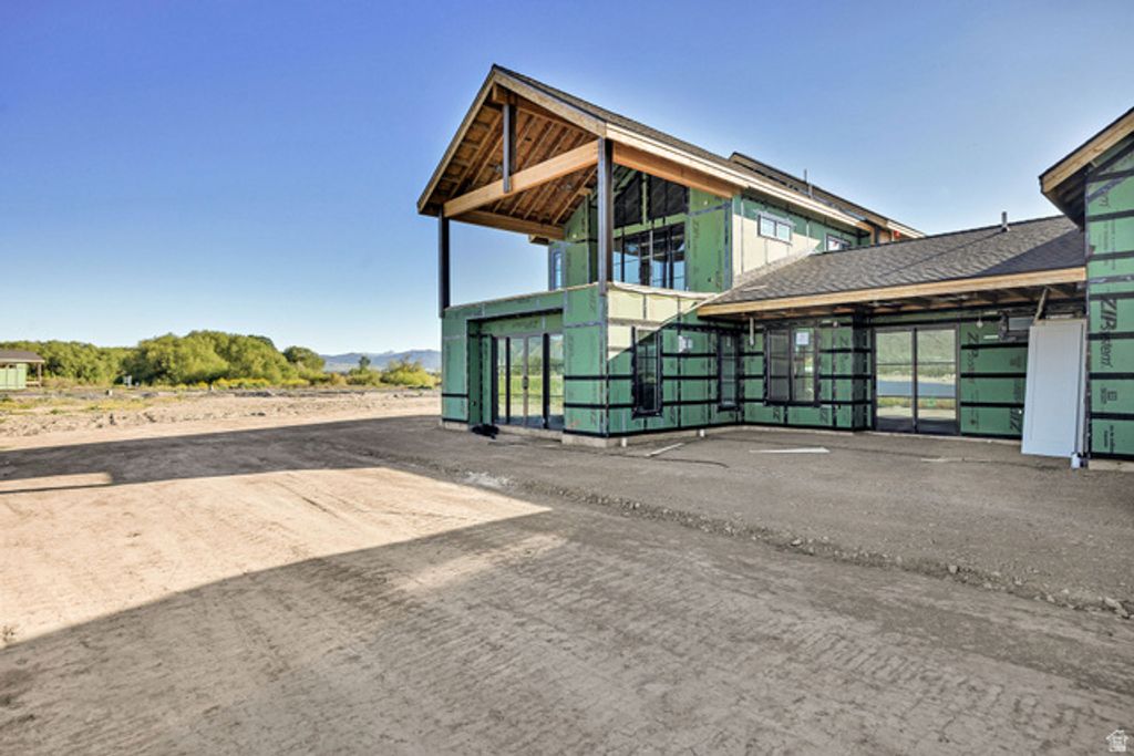 Image 17 of property listing at 1341 WILLOW LAKES DR #56, Logan, UT 84321