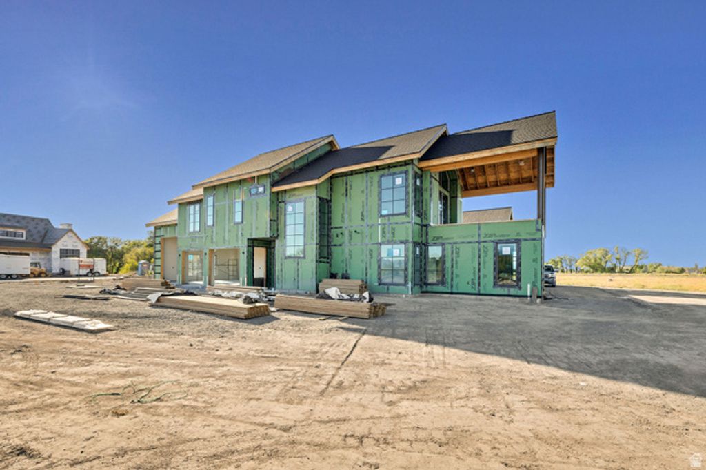 Image 18 of property listing at 1341 WILLOW LAKES DR #56, Logan, UT 84321