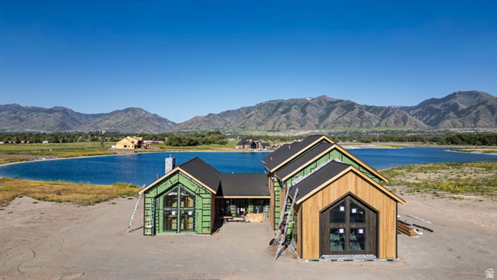 Image 21 of property listing at 1341 WILLOW LAKES DR #56, Logan, UT 84321