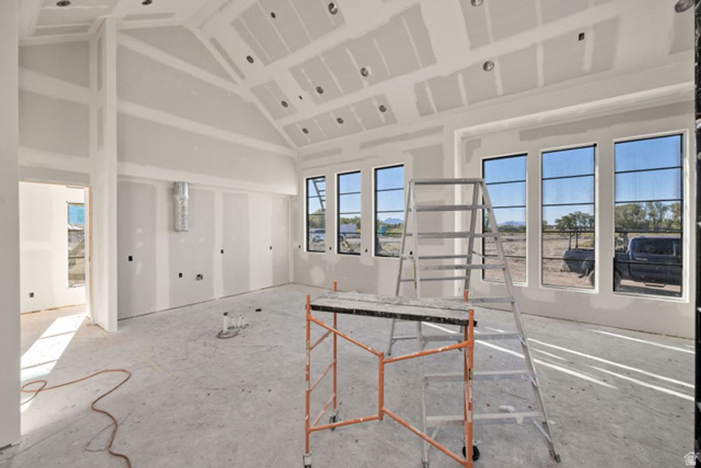 Image 5 of property listing at 1341 WILLOW LAKES DR #56, Logan, UT 84321