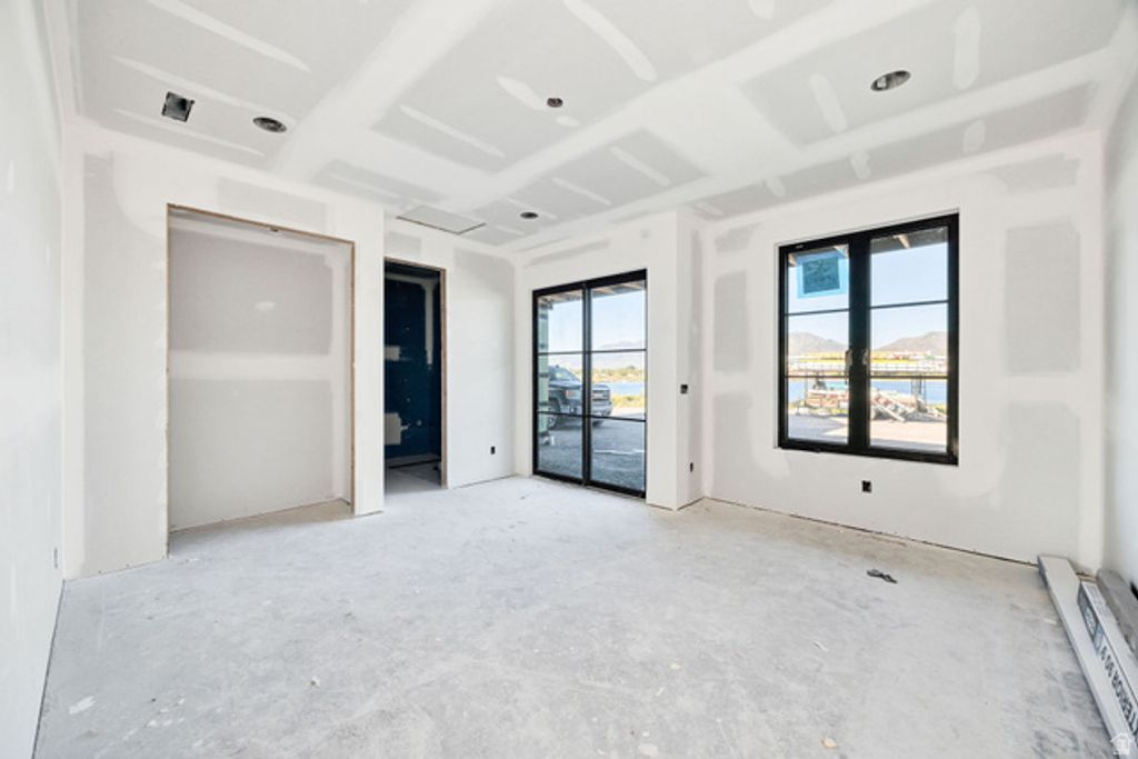 Image 8 of property listing at 1341 WILLOW LAKES DR #56, Logan, UT 84321