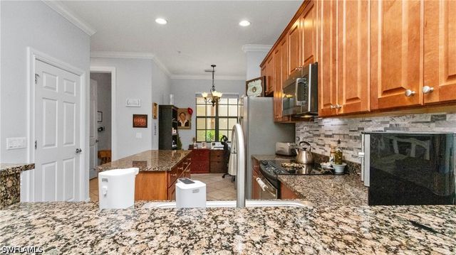 9080 Chula Vista ST 10401, Naples, FL 34113