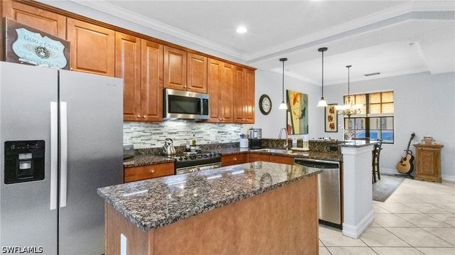 9080 Chula Vista ST 10401, Naples, FL 34113