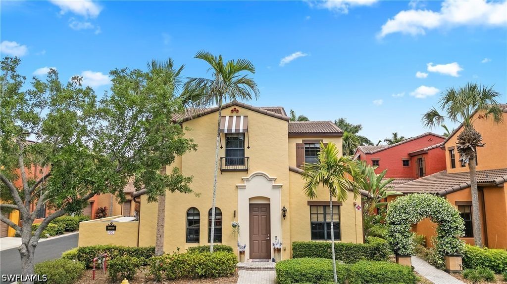 9080 Chula Vista ST 10401, Naples, FL 34113