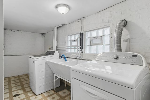 3741 N Nottingham Avenue, Chicago, IL 60634
