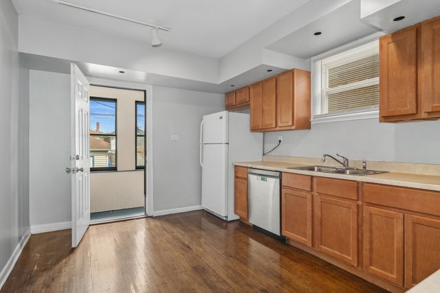 3741 N Nottingham Avenue, Chicago, IL 60634