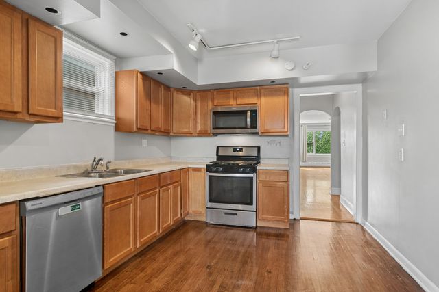 3741 N Nottingham Avenue, Chicago, IL 60634