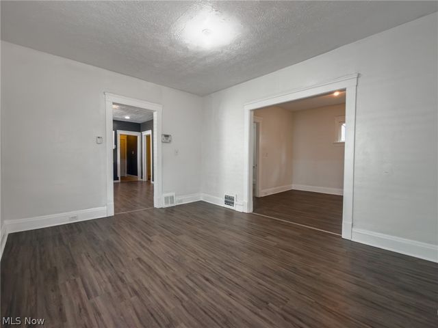 10209 Elwell Avenue, Cleveland, OH 44104