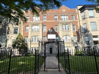4735 N Beacon Street 306, Chicago, IL 60640