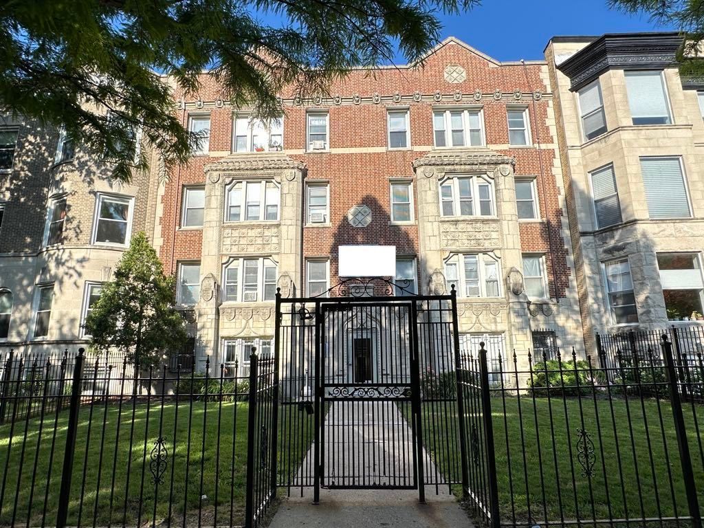 4735 N Beacon Street 306, Chicago, IL 60640