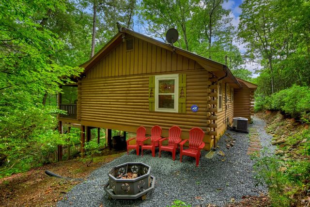 79 Maxwell Lane, Blue Ridge, GA 30513