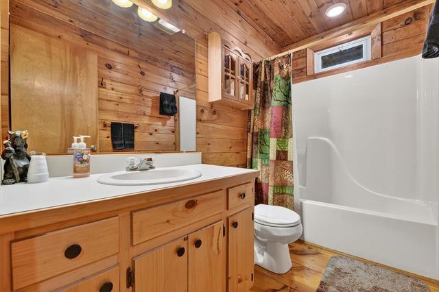 79 Maxwell Lane, Blue Ridge, GA 30513
