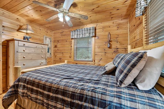 79 Maxwell Lane, Blue Ridge, GA 30513