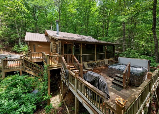 79 Maxwell Lane, Blue Ridge, GA 30513