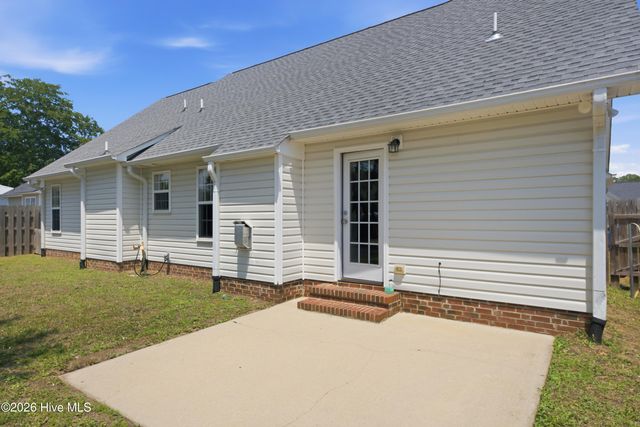 2206 Foster Gwin Lane, Fayetteville, NC 28304