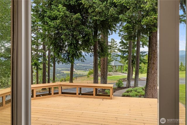 631 Thornton View Road, Cle Elum, WA 98922