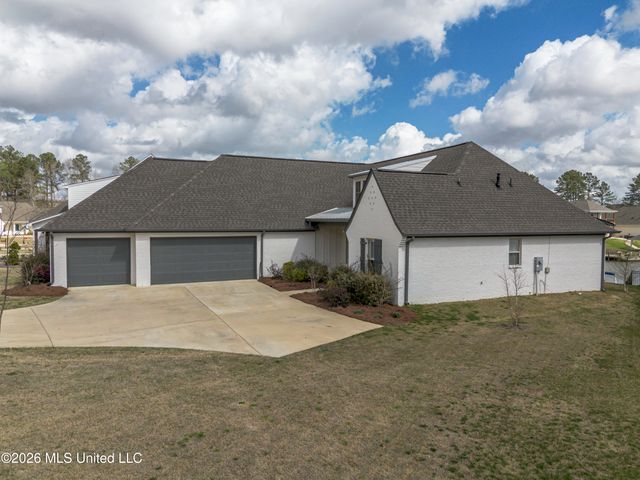 200 Herons Bay Circle, Madison, MS 39110
