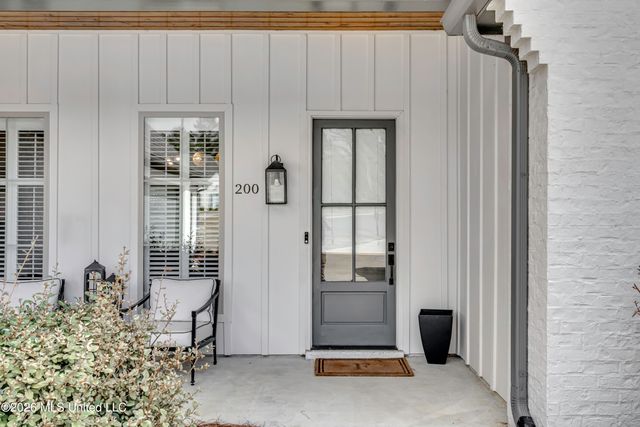 200 Herons Bay Circle, Madison, MS 39110