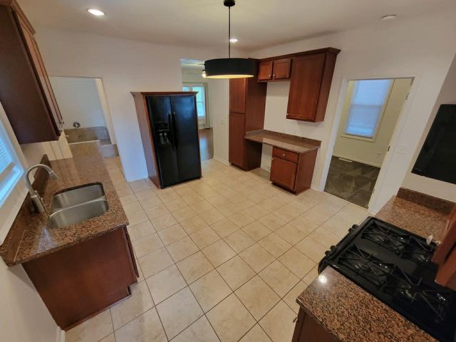 2810 S Lenox STREET, Milwaukee, WI 53207